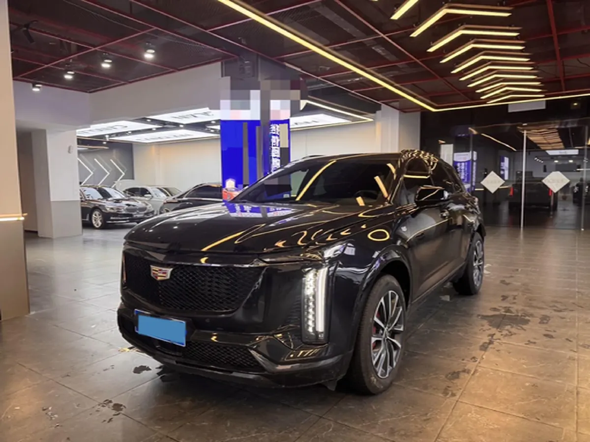 2025 Cadillac XT5 2.0T 237HP L4 9AT,autocango,china used car exporter,china ev exporter,chinese used car exporter,chinese used ev exporter