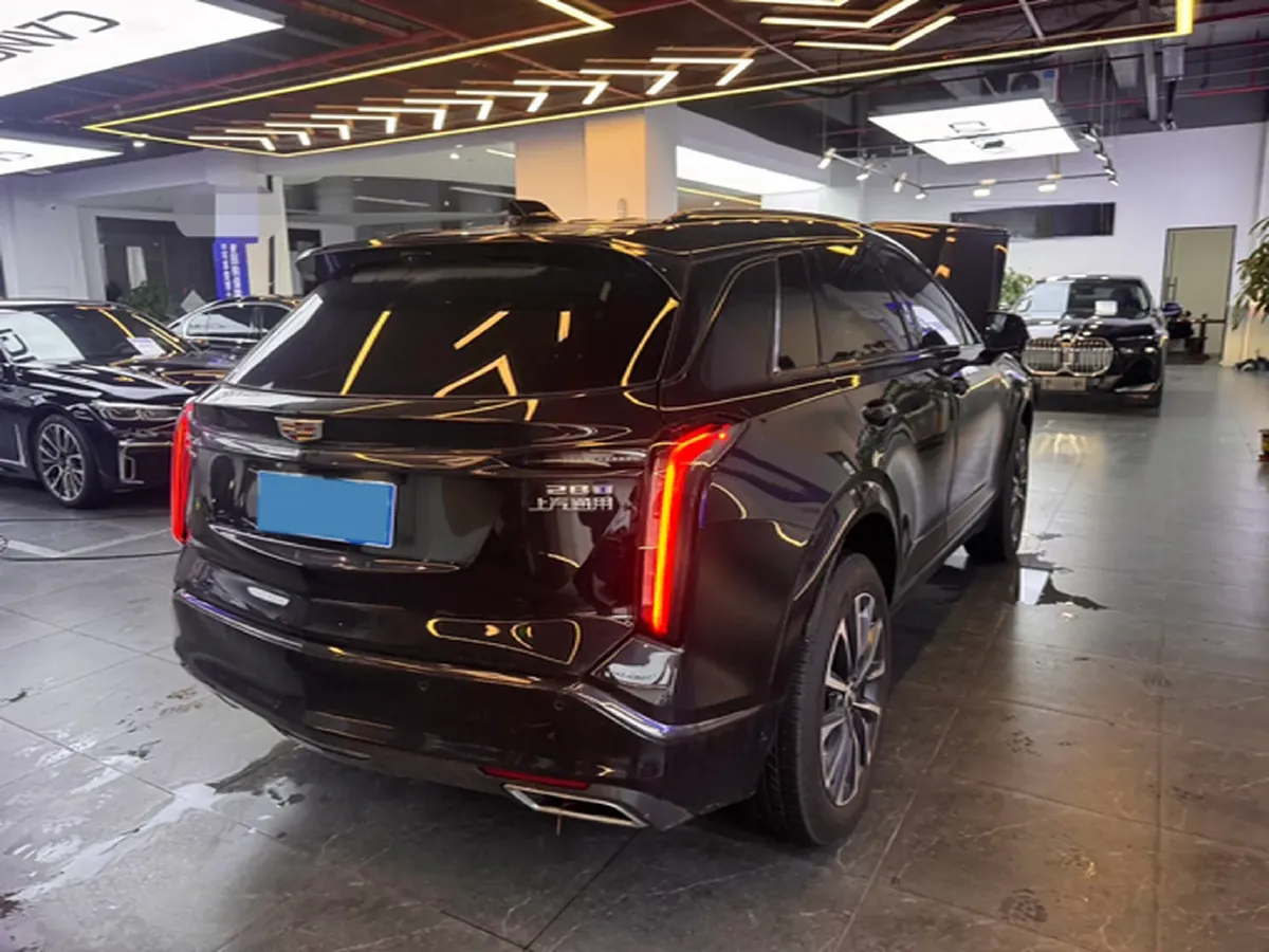 2025 Cadillac XT5 2.0T 237HP L4 9AT,autocango,china used car exporter,china ev exporter,chinese used car exporter,chinese used ev exporter