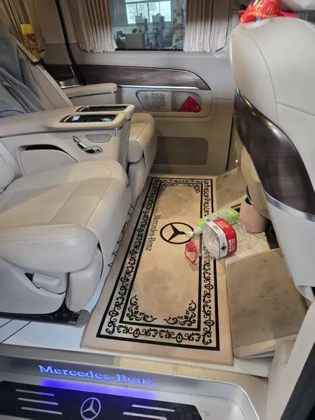 2021 Mercedes-Benz V Class 2.0T 211HP L4 9AT,autocango,china used car exporter,china ev exporter,chinese used car exporter,chinese used ev exporter