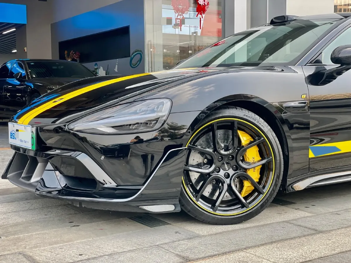 2025 MI SU7 Ultra BEV 93.7KWH,autocango,china used car exporter,china ev exporter,chinese used car exporter,chinese used ev exporter