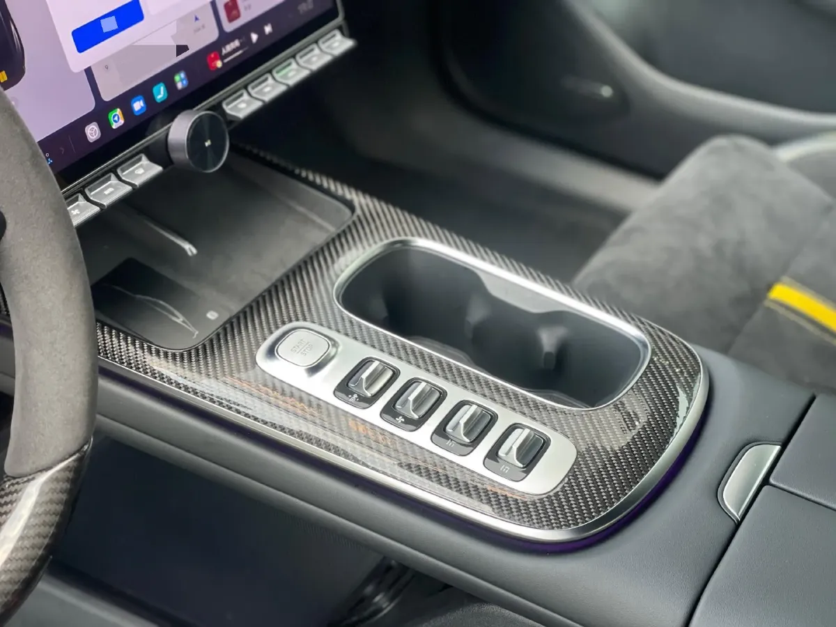 2025 MI SU7 Ultra BEV 93.7KWH,autocango,china used car exporter,china ev exporter,chinese used car exporter,chinese used ev exporter