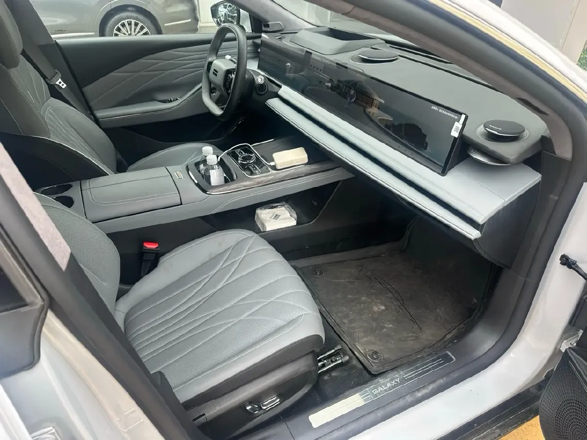 2025 MAXUS InterstellarX 2.5T 224HP L4 8AT,autocango,china used car exporter,china ev exporter,chinese used car exporter,chinese used ev exporter