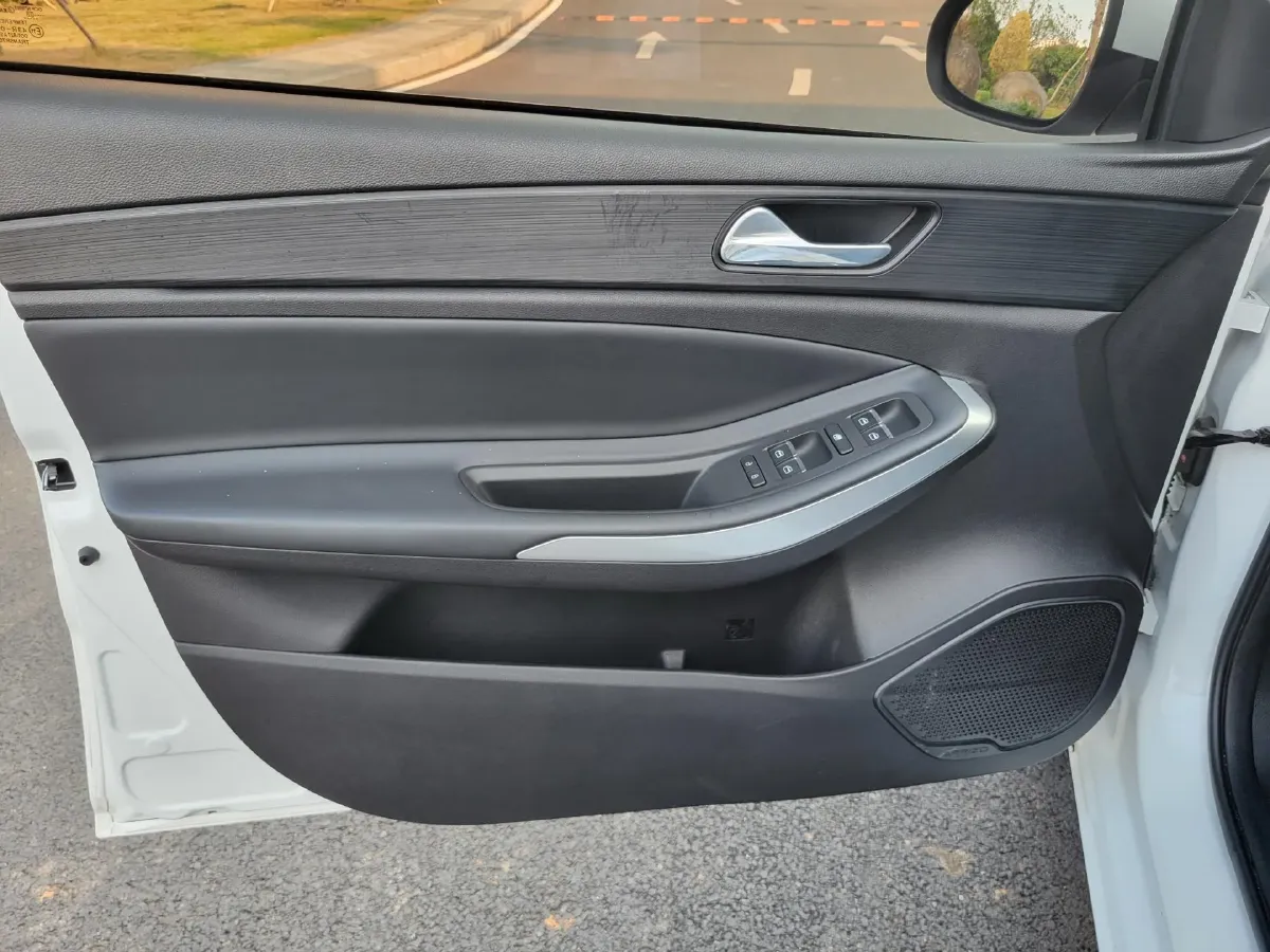 2021 Chery Arrizo 5 1.5L 116HP L4 CVT,autocango,china used car exporter,china ev exporter,chinese used car exporter,chinese used ev exporter