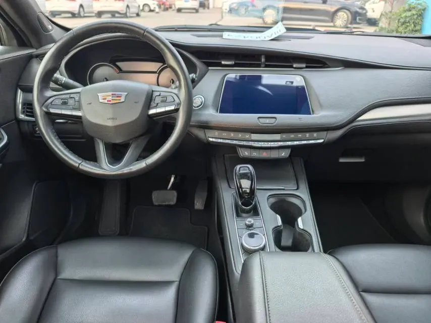2021 Cadillac XT4 2.0T 237HP L4 9AT,autocango,china used car exporter,china ev exporter,chinese used car exporter,chinese used ev exporter