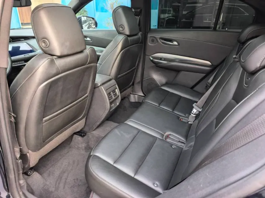 2021 Cadillac XT4 2.0T 237HP L4 9AT,autocango,china used car exporter,china ev exporter,chinese used car exporter,chinese used ev exporter