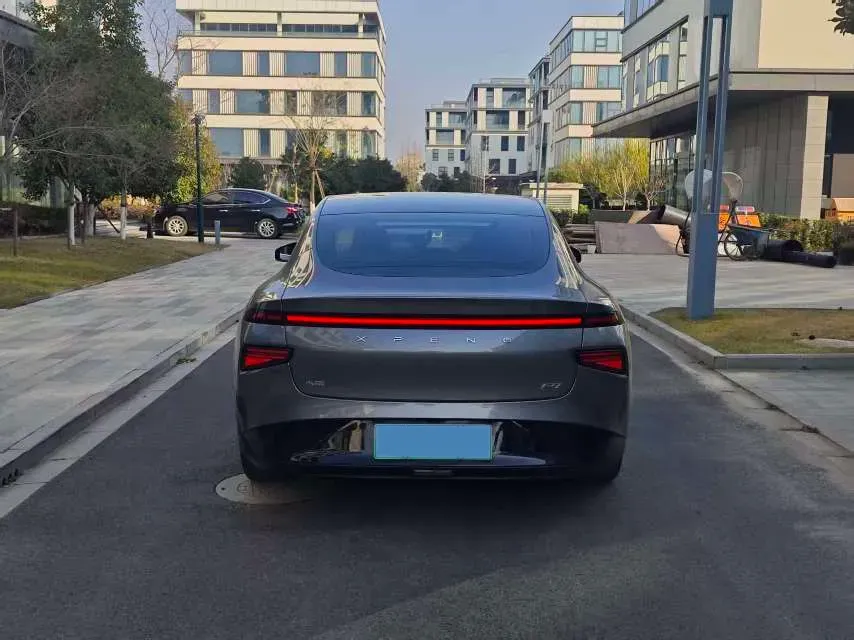 2022 Xpeng P7 BEV 60.2KWH,autocango,china used car exporter,china ev exporter,chinese used car exporter,chinese used ev exporter