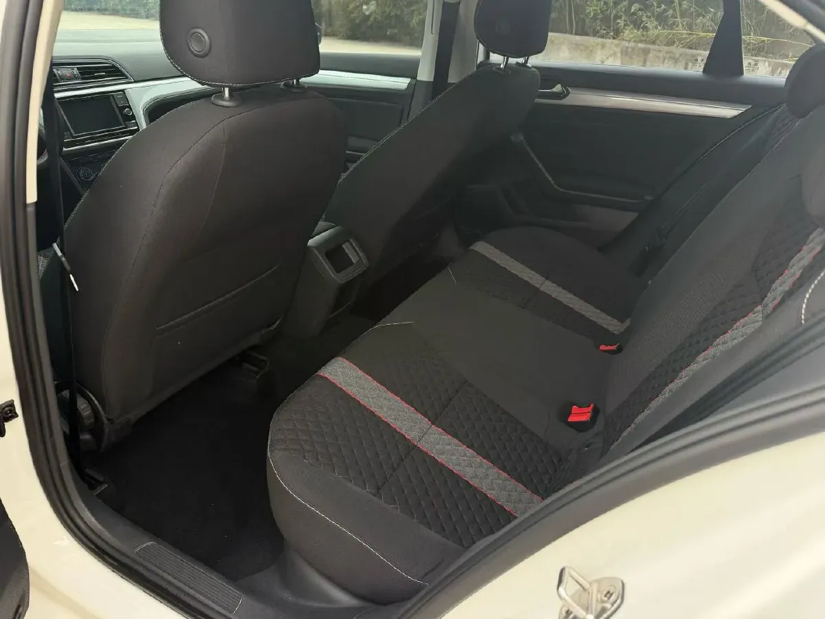 2019 Volkswagen Lamando 1.4T 131HP L4 7DCT,autocango,china used car exporter,china ev exporter,chinese used car exporter,chinese used ev exporter