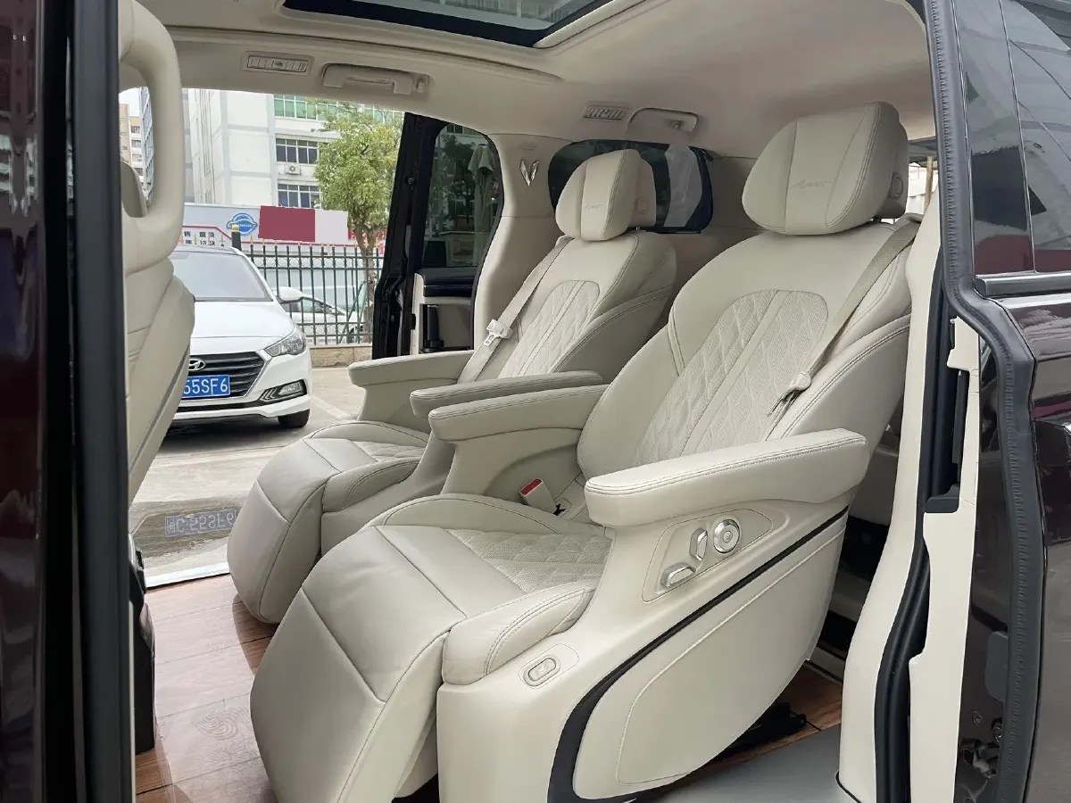 2020 Buick GL8 2.0T 237HP L4 9AT,autocango,china used car exporter,china ev exporter,chinese used car exporter,chinese used ev exporter