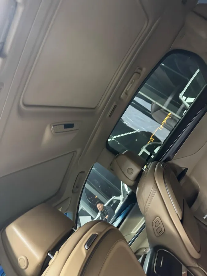 2021 Buick GL8 2.0T 237HP L4 9AT,autocango,china used car exporter,china ev exporter,chinese used car exporter,chinese used ev exporter