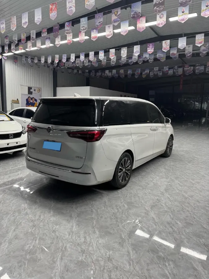 2021 Buick GL8 2.0T 237HP L4 9AT,autocango,china used car exporter,china ev exporter,chinese used car exporter,chinese used ev exporter