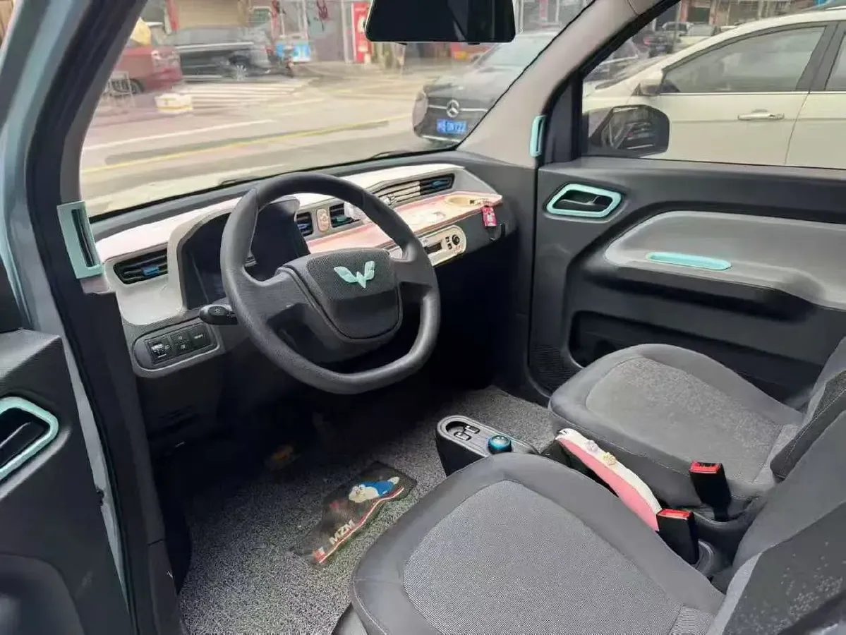 2021 WuLing HongGuang MINI EV BEV 13.9KWH,autocango,china used car exporter,china ev exporter,chinese used car exporter,chinese used ev exporter