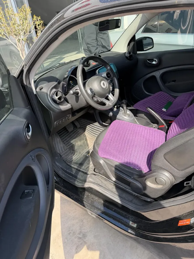 2017 Smart smart fortwo 1.0L 71HP L3 6DCT,autocango,china used car exporter,china ev exporter,chinese used car exporter,chinese used ev exporter