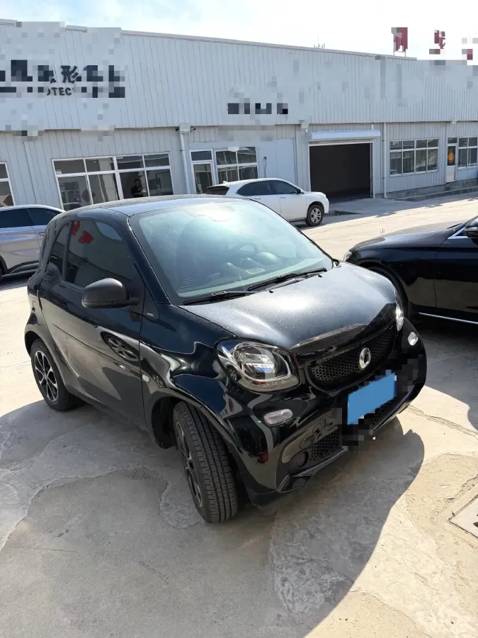 2017 Smart smart fortwo 1.0L 71HP L3 6DCT,autocango,china used car exporter,china ev exporter,chinese used car exporter,chinese used ev exporter