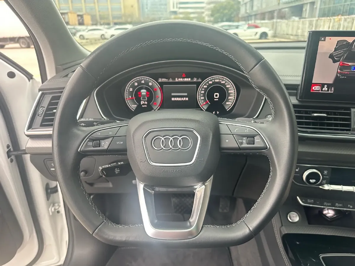 2022 Audi Q5L 2.0T 190HP L4 7DCT,autocango,china used car exporter,china ev exporter,chinese used car exporter,chinese used ev exporter