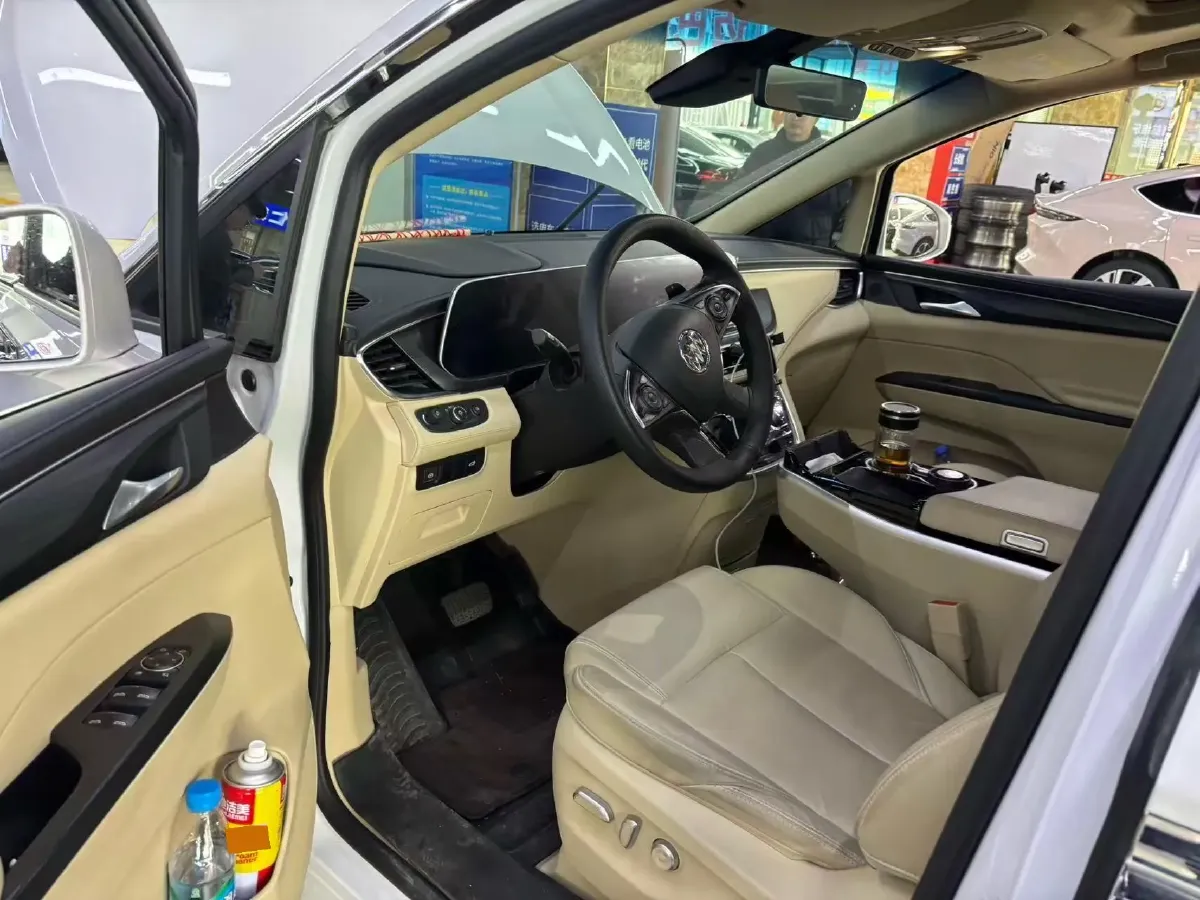2023 Buick GL8 2.0T 237HP L4 9AT,autocango,china used car exporter,china ev exporter,chinese used car exporter,chinese used ev exporter