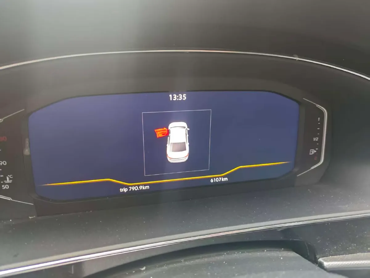 2025 Volkswagen Passat 2.0T 220HP L4 7DCT,autocango,china used car exporter,china ev exporter,chinese used car exporter,chinese used ev exporter