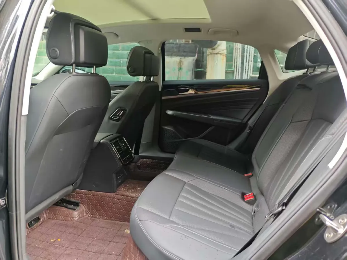 2025 Volkswagen Passat 2.0T 220HP L4 7DCT,autocango,china used car exporter,china ev exporter,chinese used car exporter,chinese used ev exporter