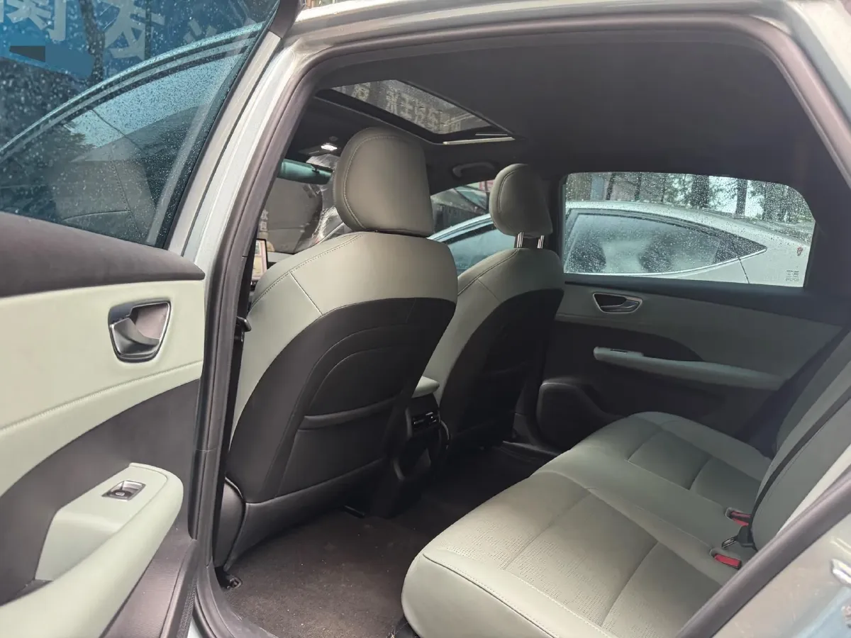 2025 Roewe D6 BEV,autocango,china used car exporter,china ev exporter,chinese used car exporter,chinese used ev exporter