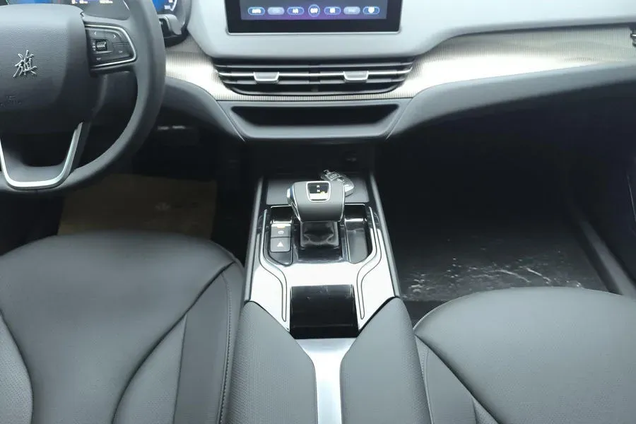 2023 HongQi E-QM5 BEV 54KWH,autocango,china used car exporter,china ev exporter,chinese used car exporter,chinese used ev exporter