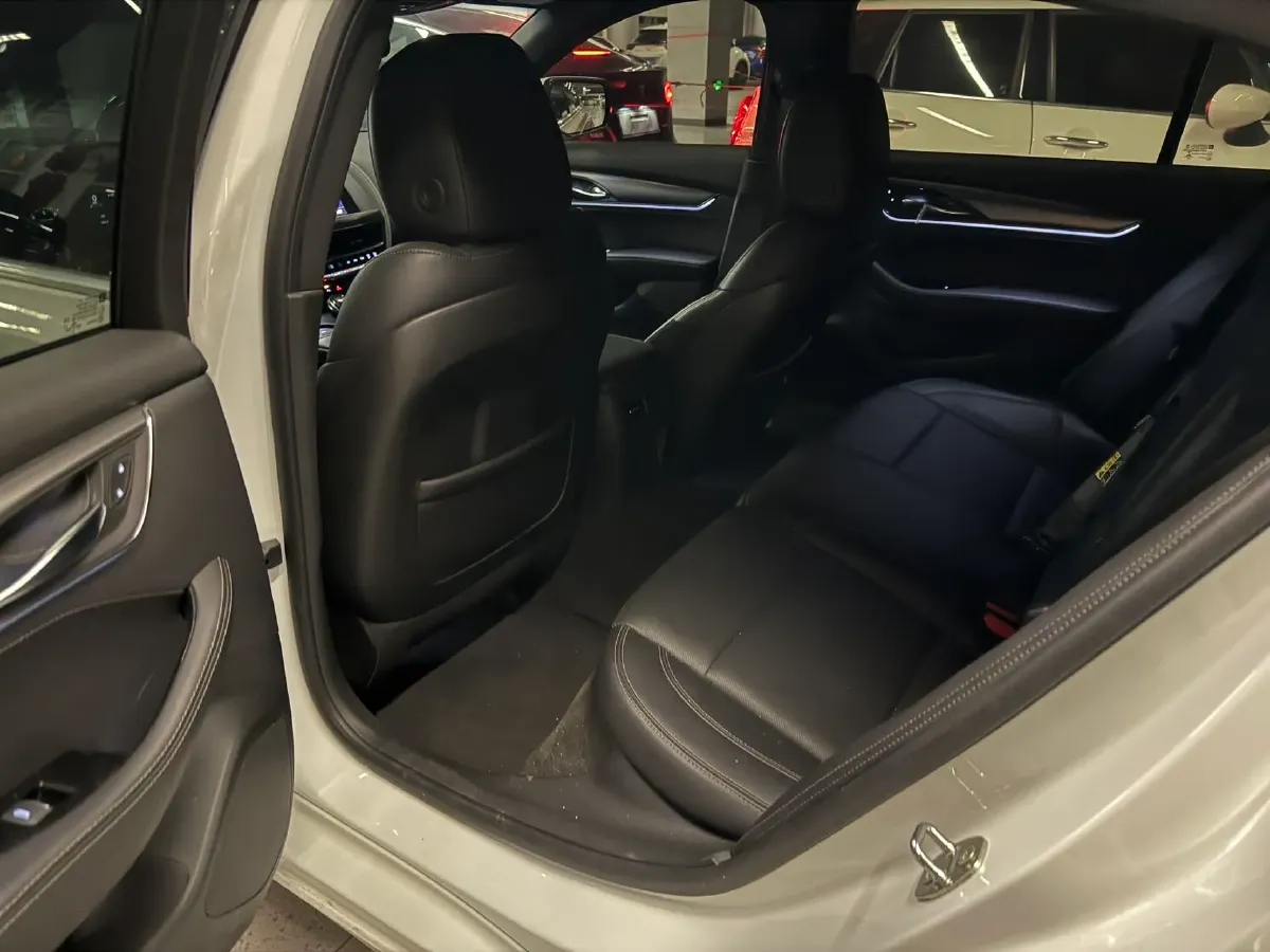 2022 Cadillac CT5 2.0T 237HP L4 10AT,autocango,china used car exporter,china ev exporter,chinese used car exporter,chinese used ev exporter