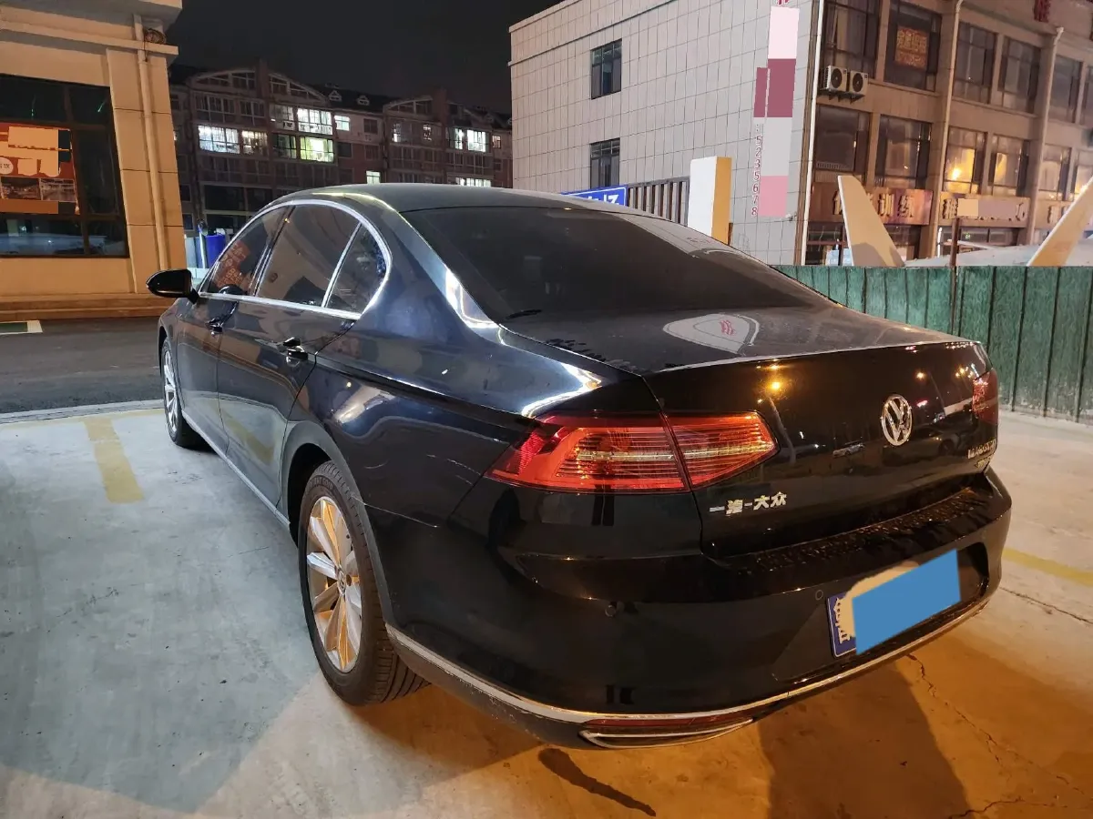 2019 Chevrolet Malibu XL 2.0T 241HP L4 9AT,autocango,china used car exporter,china ev exporter,chinese used car exporter,chinese used ev exporter
