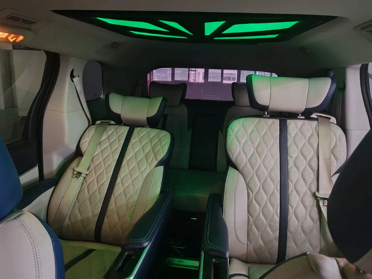 2021 Buick GL8 2.0T 237HP L4 9AT,autocango,china used car exporter,china ev exporter,chinese used car exporter,chinese used ev exporter