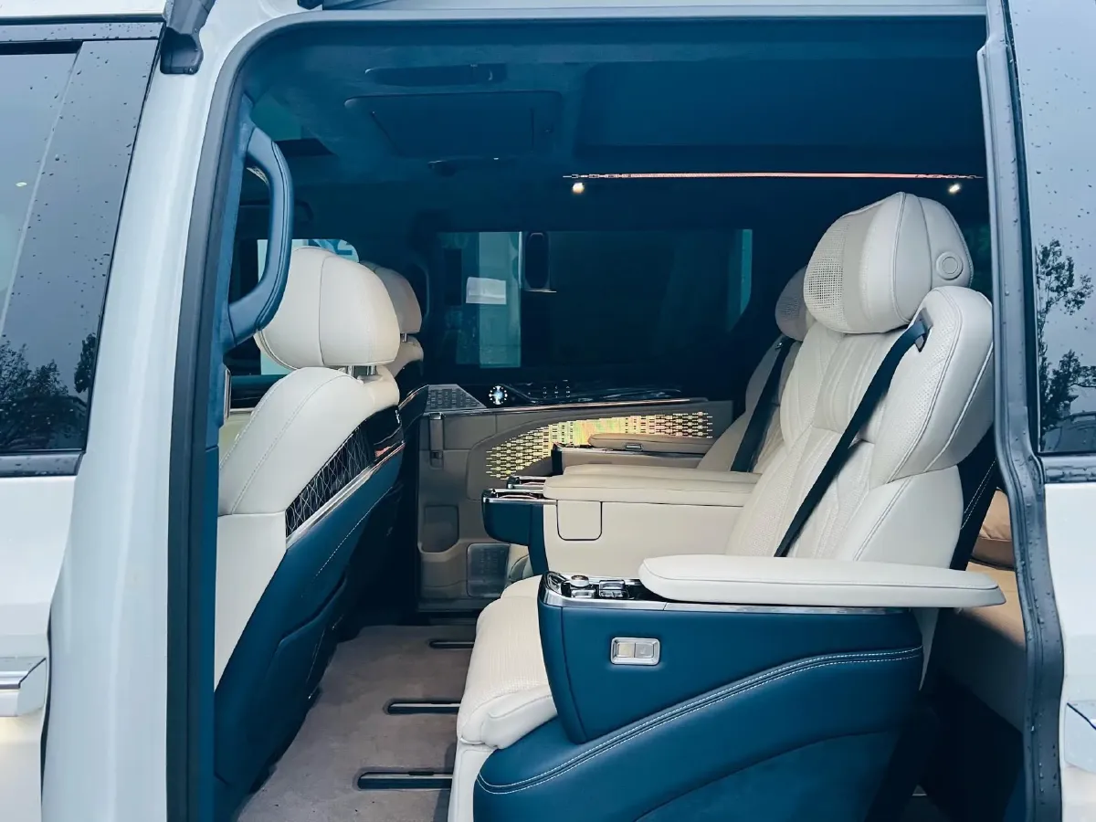 2024 Zeekr 009 BEV 108KWH,autocango,china used car exporter,china ev exporter,chinese used car exporter,chinese used ev exporter