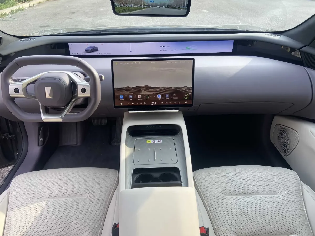 2025 Avatr 12 1.5T 156HP L4 REEV 39.05KWH,autocango,china used car exporter,china ev exporter,chinese used car exporter,chinese used ev exporter