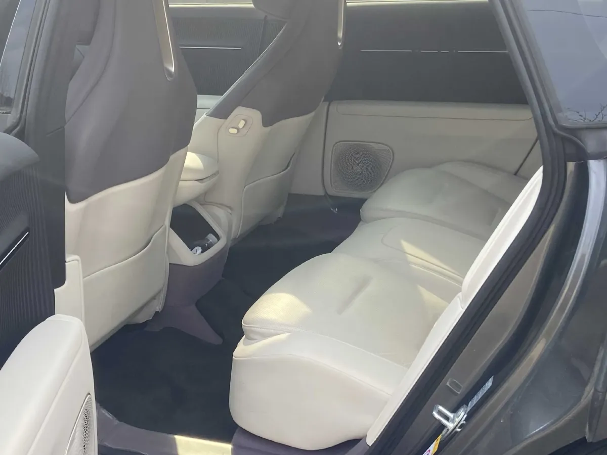 2025 Avatr 12 1.5T 156HP L4 REEV 39.05KWH,autocango,china used car exporter,china ev exporter,chinese used car exporter,chinese used ev exporter