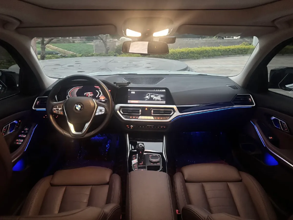 2020 BMW 3 Series 2.0T 184HP L4 8AT,autocango,china used car exporter,china ev exporter,chinese used car exporter,chinese used ev exporter