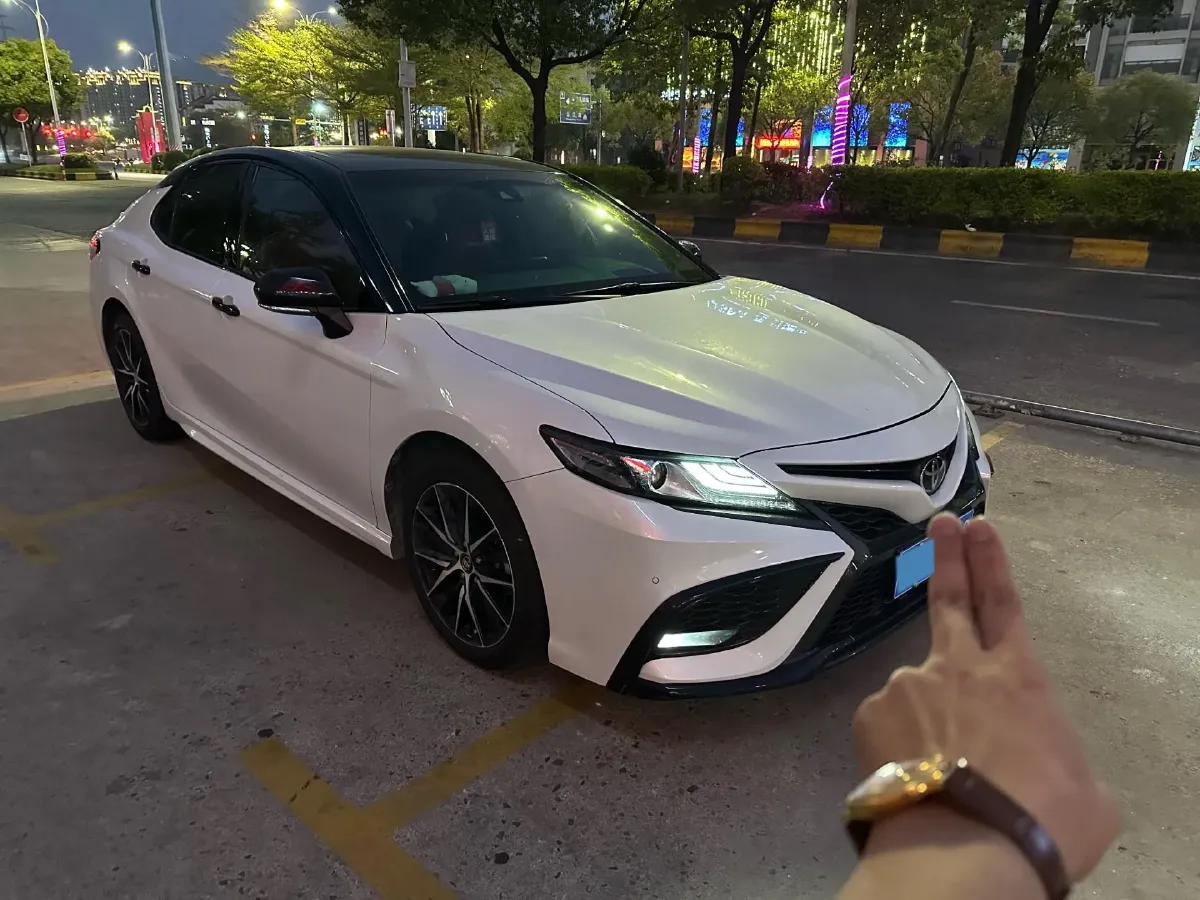 2021 Toyota Camry 2.0L 178HP L4 CVT,autocango,china used car exporter,china ev exporter,chinese used car exporter,chinese used ev exporter