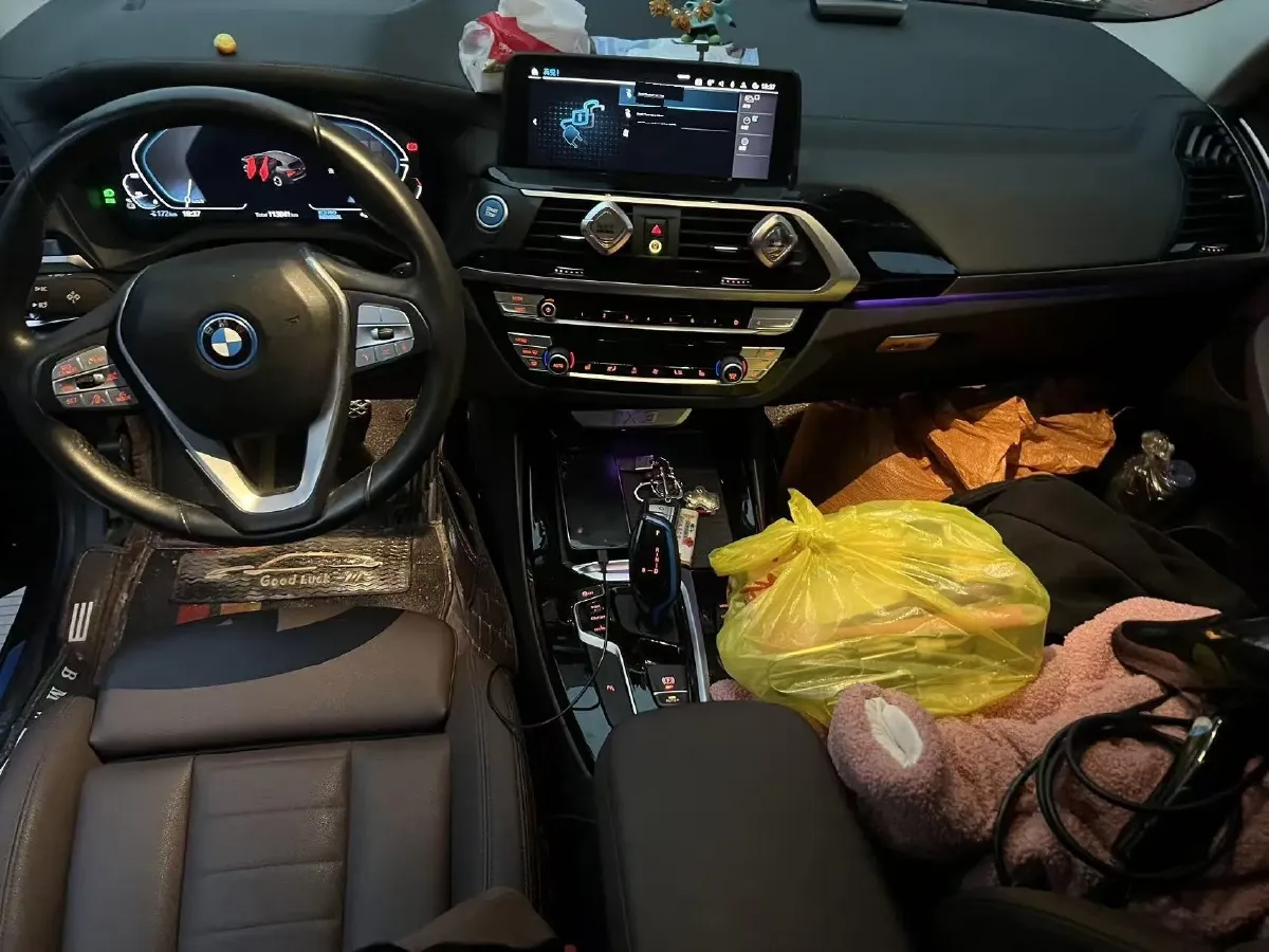 2020 Volvo XC60 2.0T 254HP L4 8AT,autocango,china used car exporter,china ev exporter,chinese used car exporter,chinese used ev exporter