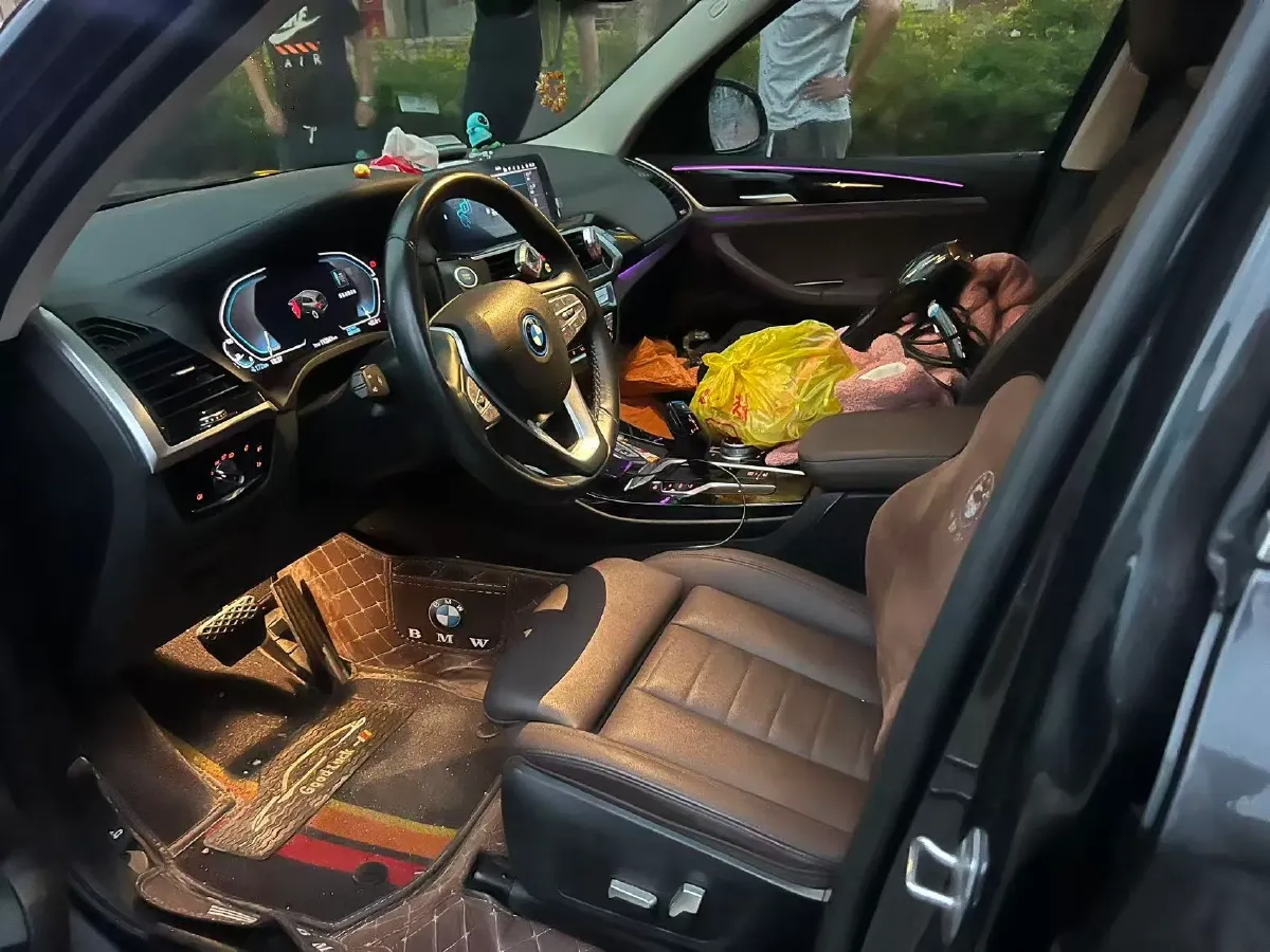 2020 Volvo XC60 2.0T 254HP L4 8AT,autocango,china used car exporter,china ev exporter,chinese used car exporter,chinese used ev exporter