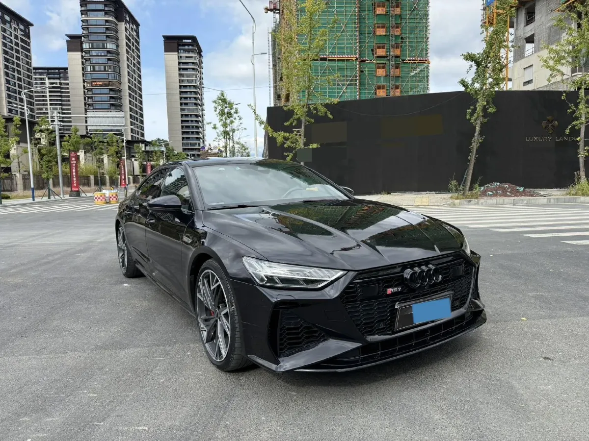 2022 Audi A7L 2.0T 245HP L4 7DCT,autocango,china used car exporter,china ev exporter,chinese used car exporter,chinese used ev exporter