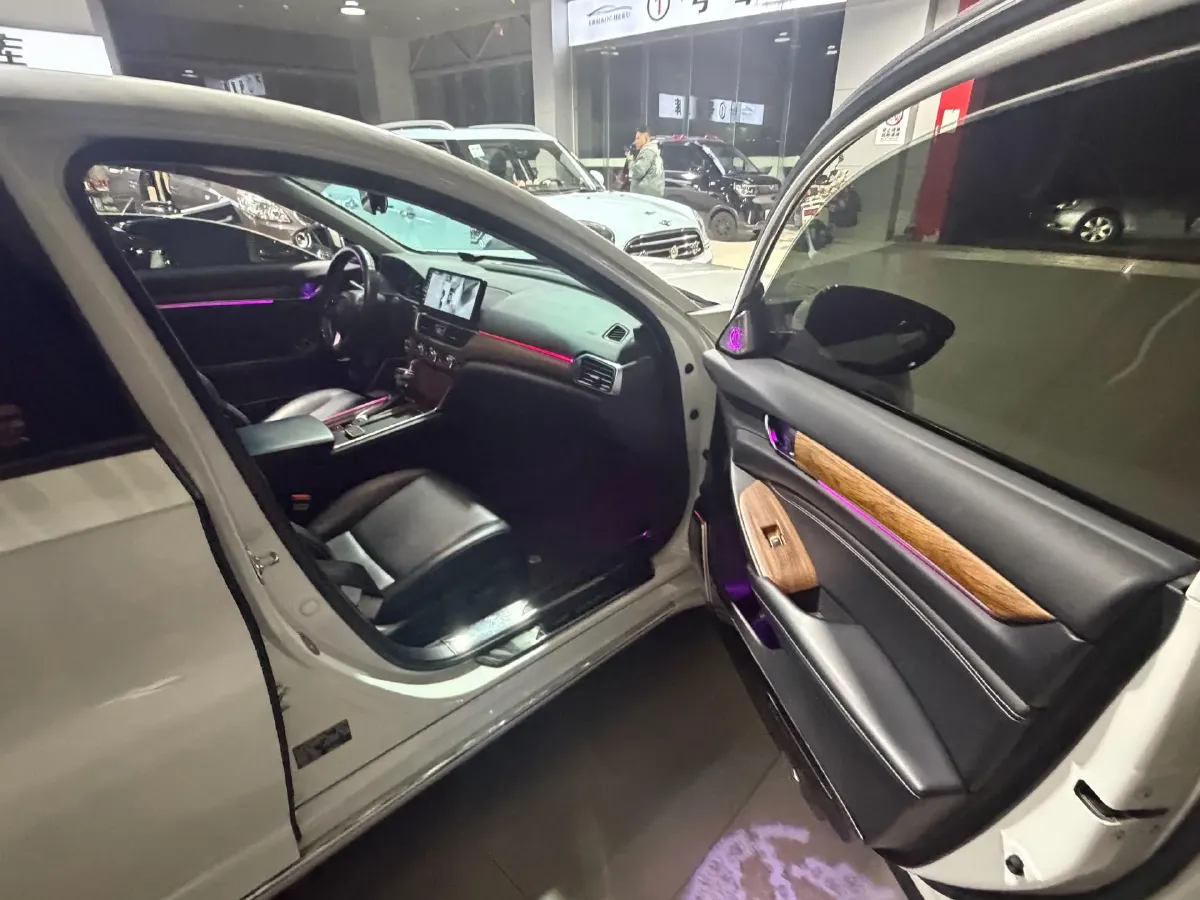 2019 Honda Inspire 1.5T 194HP L4 CVT,autocango,china used car exporter,china ev exporter,chinese used car exporter,chinese used ev exporter