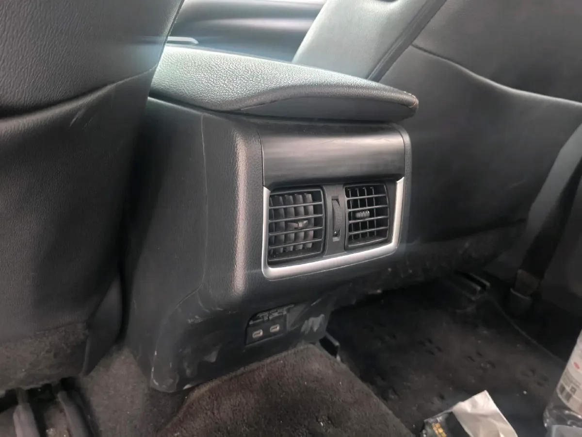 2023 Toyota Camry 2.5L 207HP L4 8AT,autocango,china used car exporter,china ev exporter,chinese used car exporter,chinese used ev exporter