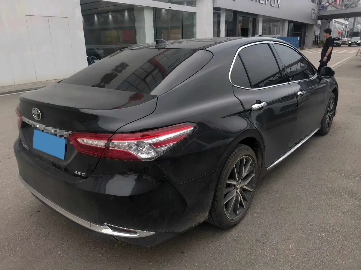 2023 Toyota Camry 2.5L 207HP L4 8AT,autocango,china used car exporter,china ev exporter,chinese used car exporter,chinese used ev exporter