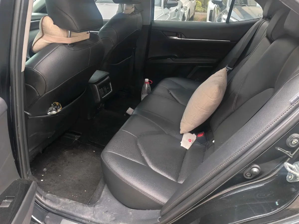 2023 Toyota Camry 2.5L 207HP L4 8AT,autocango,china used car exporter,china ev exporter,chinese used car exporter,chinese used ev exporter