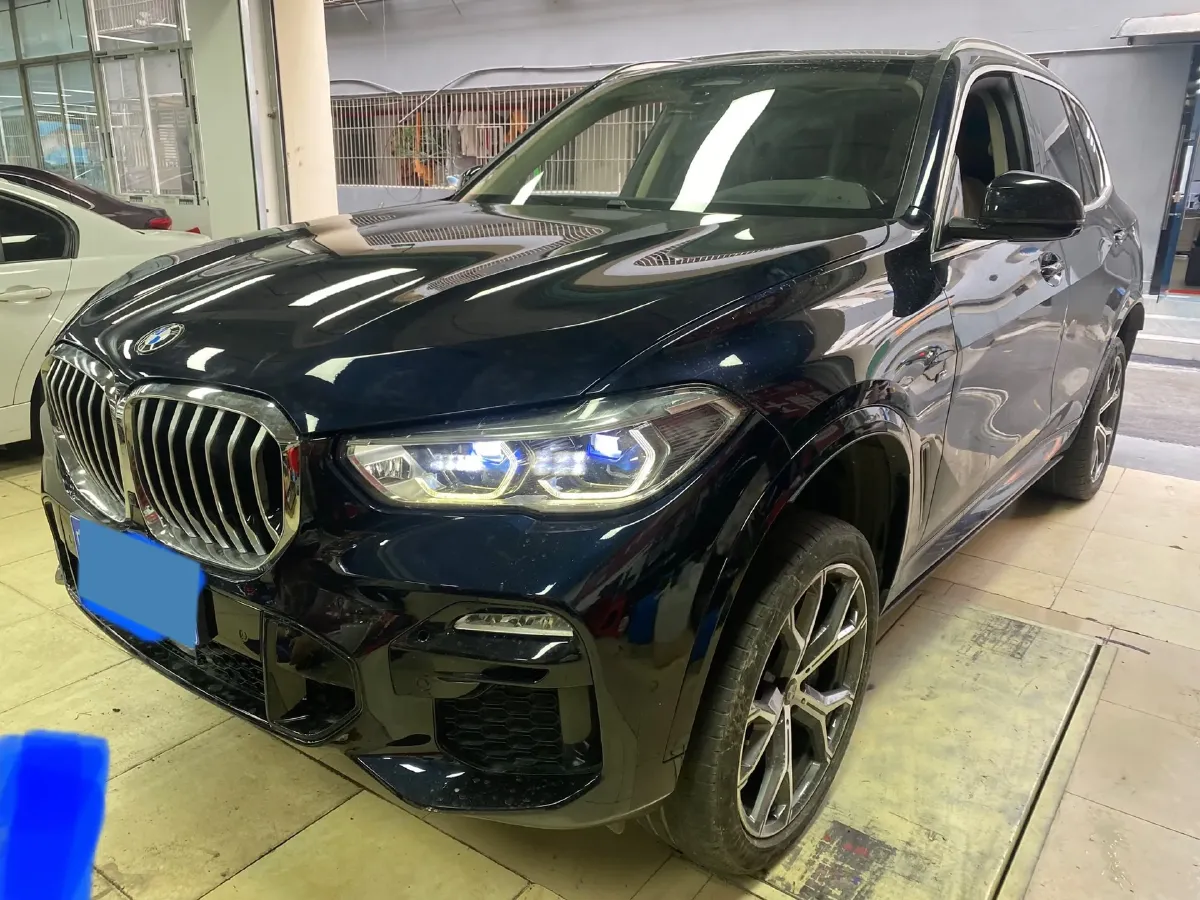 2021 BMW X5 3.0T 340HP L6 8AT,autocango,china used car exporter,china ev exporter,chinese used car exporter,chinese used ev exporter