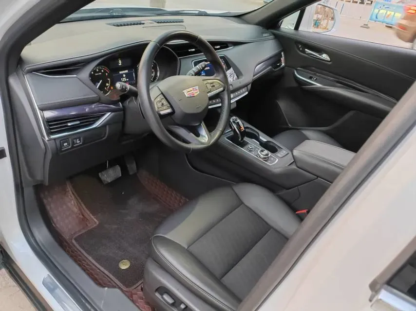 2021 Cadillac XT4 2.0T 237HP L4 9AT,autocango,china used car exporter,china ev exporter,chinese used car exporter,chinese used ev exporter