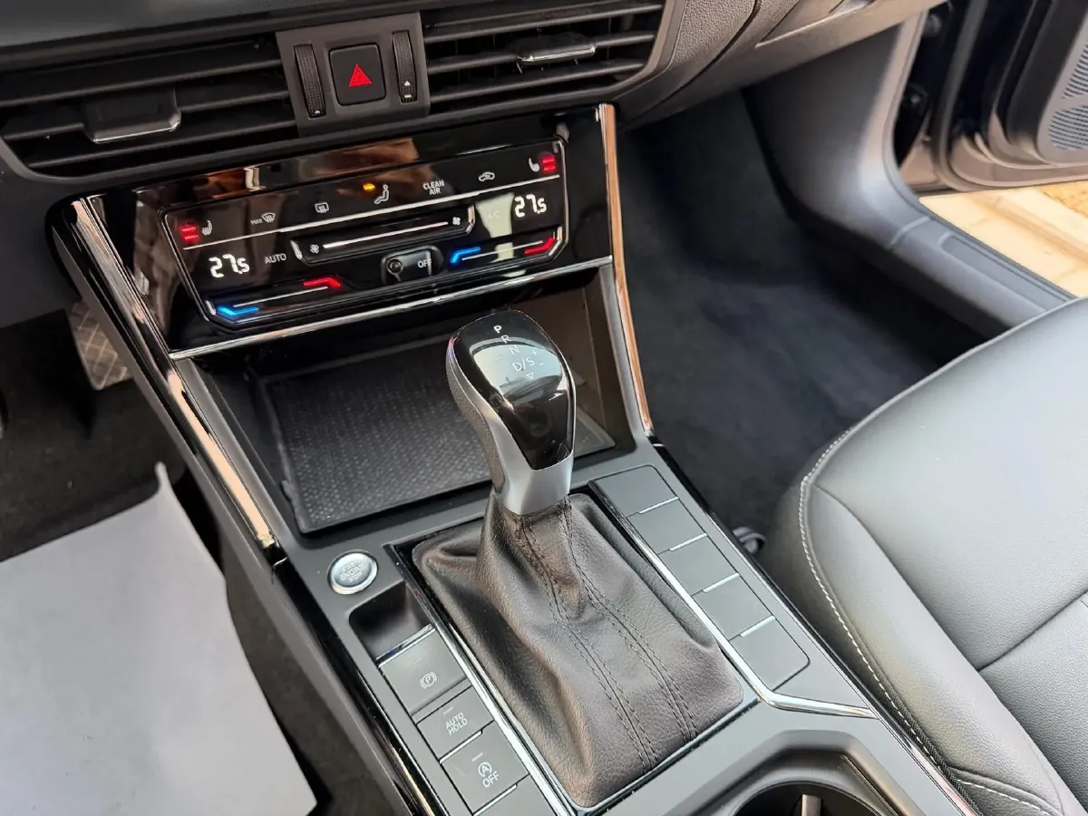 2022 Volkswagen Lamando 1.4T 150HP L4 7DCT,autocango,china used car exporter,china ev exporter,chinese used car exporter,chinese used ev exporter