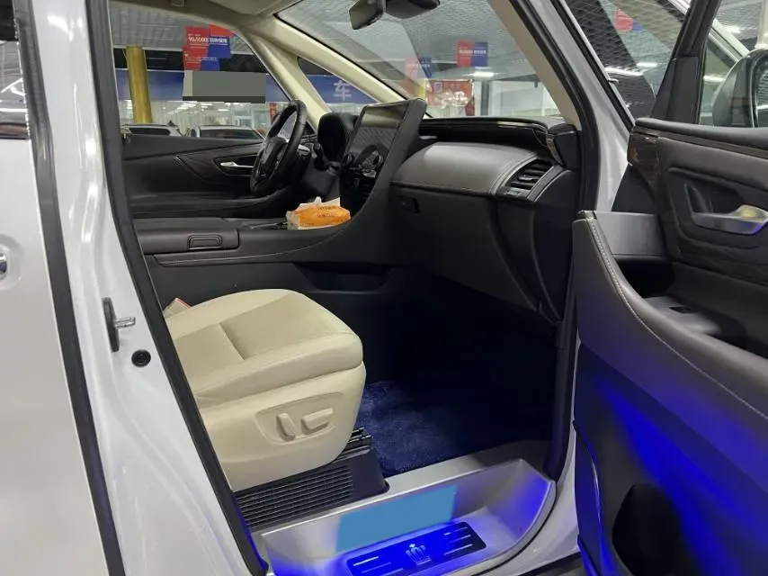 2024 Toyota Vellfire 2.5L 190HP L4 E-CVT Hybrid,autocango,china used car exporter,china ev exporter,chinese used car exporter,chinese used ev exporter
