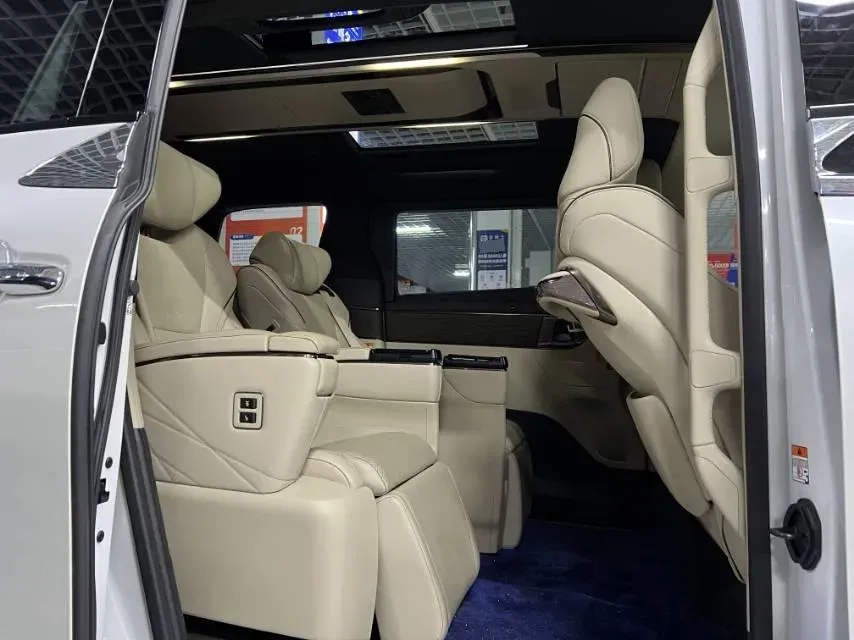 2024 Toyota Vellfire 2.5L 190HP L4 E-CVT Hybrid,autocango,china used car exporter,china ev exporter,chinese used car exporter,chinese used ev exporter