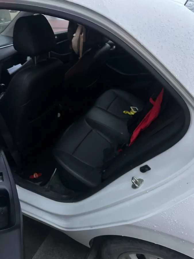 2017 Hyundai Reina 1.4L 95HP L4 4AT,autocango,china used car exporter,china ev exporter,chinese used car exporter,chinese used ev exporter