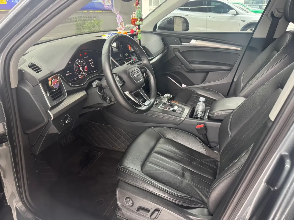 2020 Audi Q5L 2.0T 252HP L4 7DCT,autocango,china used car exporter,china ev exporter,chinese used car exporter,chinese used ev exporter