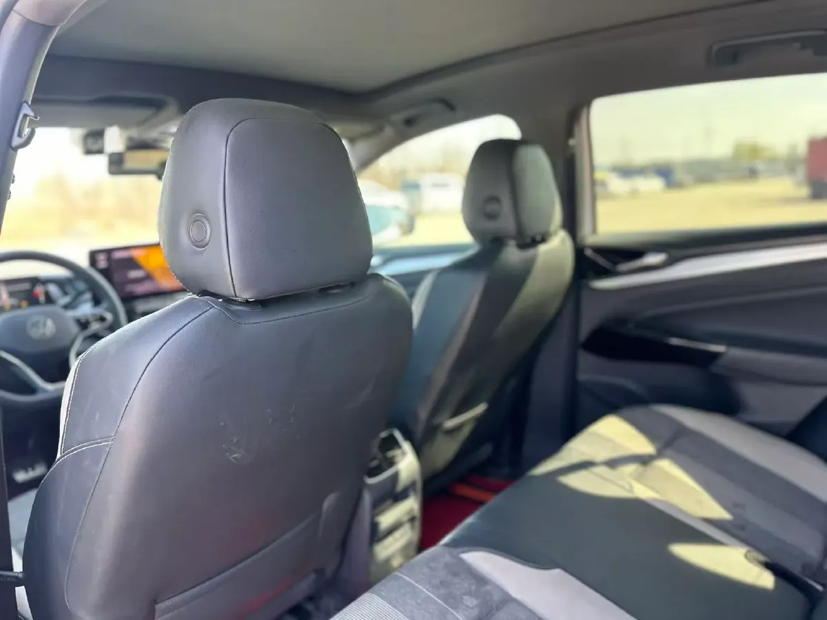 2021 Volkswagen ID.4 Crozz BEV 84.8KWH,autocango,china used car exporter,china ev exporter,chinese used car exporter,chinese used ev exporter