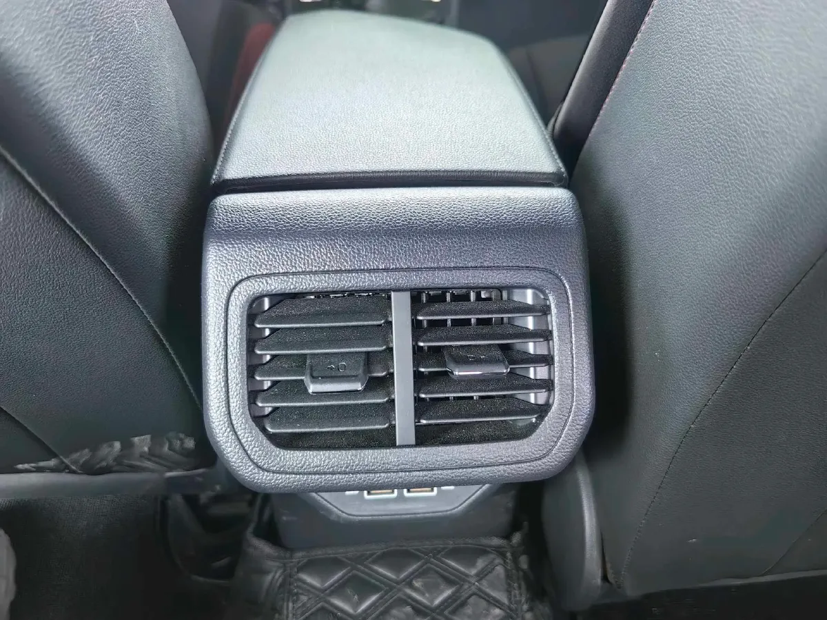 2019 Bestune T77 1.2T 143HP L4 7DCT,autocango,china used car exporter,china ev exporter,chinese used car exporter,chinese used ev exporter