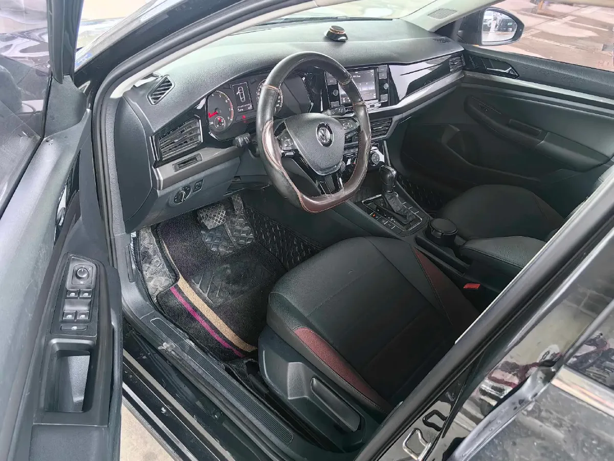 2019 Bestune T77 1.2T 143HP L4 7DCT,autocango,china used car exporter,china ev exporter,chinese used car exporter,chinese used ev exporter