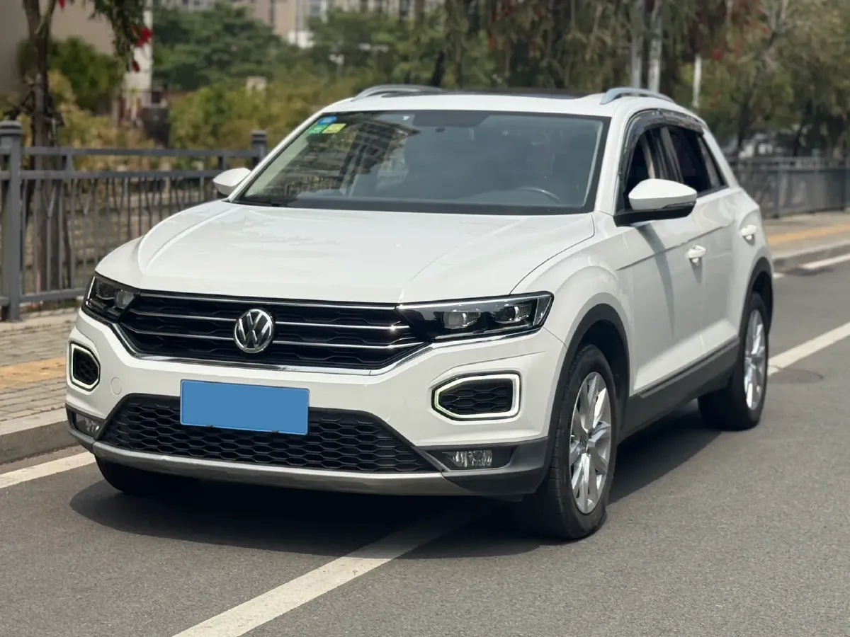 2019 Volkswagen T-Roc 1.4T 131HP L4 7DCT,autocango,china used car exporter,china ev exporter,chinese used car exporter,chinese used ev exporter
