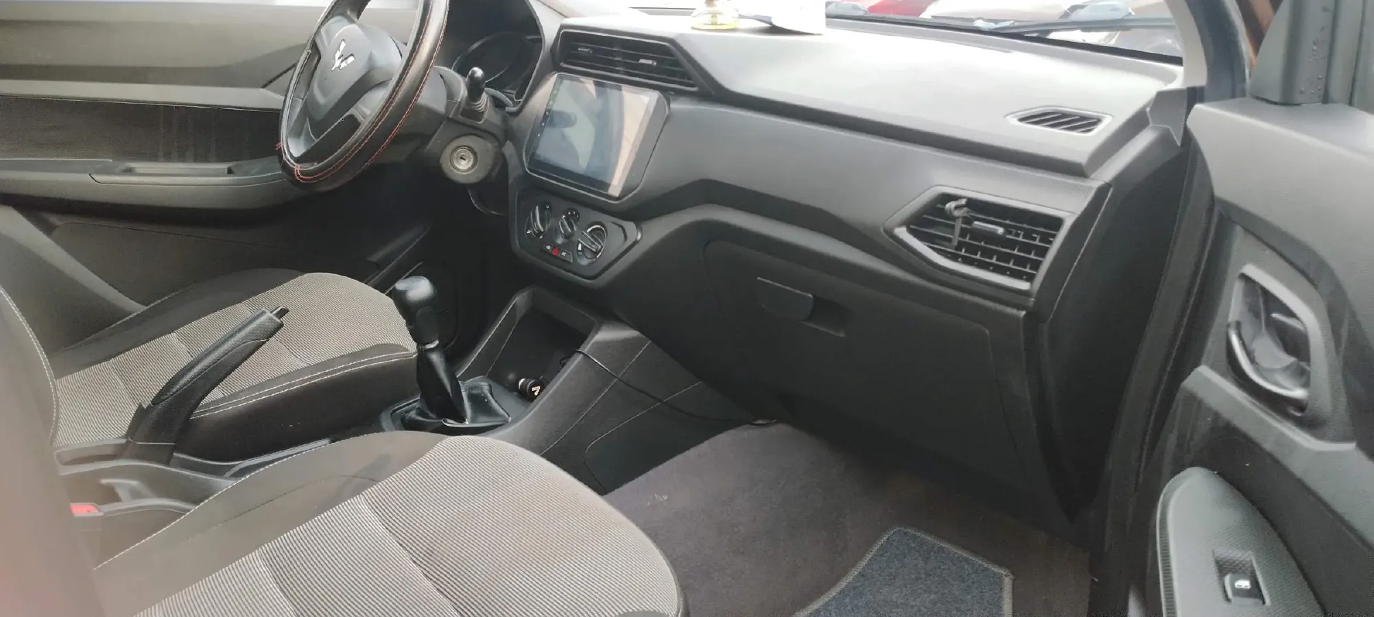 2019 WuLing HongGuang 1.5L 105HP L4 5MT,autocango,china used car exporter,china ev exporter,chinese used car exporter,chinese used ev exporter